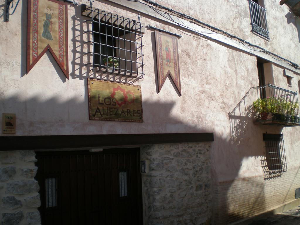 Apartamentos Los Aljezares Gea de Albarracín Exterior foto